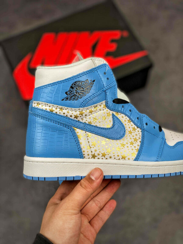 Supreme x Air Jordan 1 High Stars University Blue For Sale