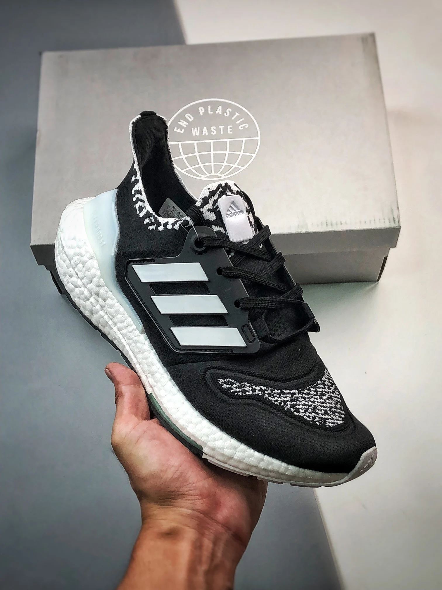 Adidas Ultra Boost 22 Core Black Cloud White Almost Lime For Sale