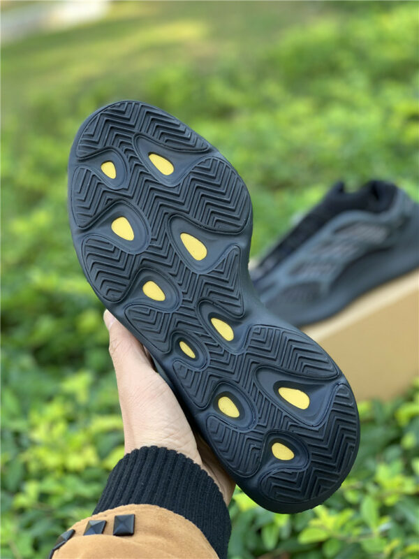 Adidas Yeezy 700 V3 Alvah H67799 For Sale