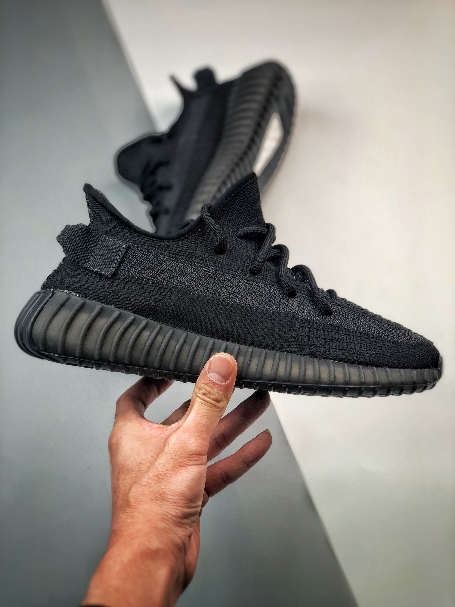 Adidas Yeezy Boost 350 V2 Onyx HQ4540 For Sale