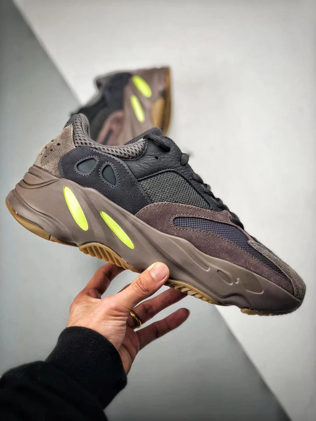 Adidas Yeezy Boost 700 Mauve EE9614 For Sale