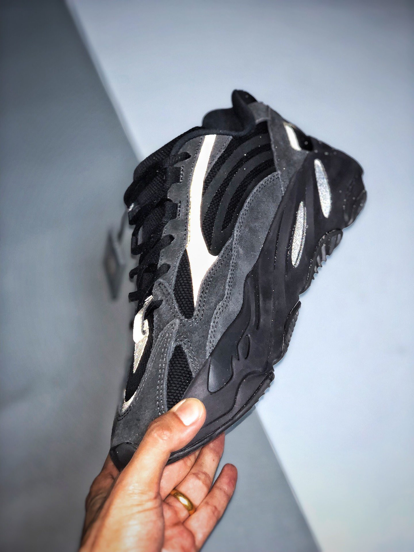 Adidas Yeezy Boost 700 V2 Vanta FU6684 For Sale